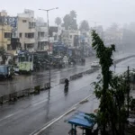 MP Weather Alert: कई जिलों में आंधी-बारिश और तेज हवाओं की चेतावनी