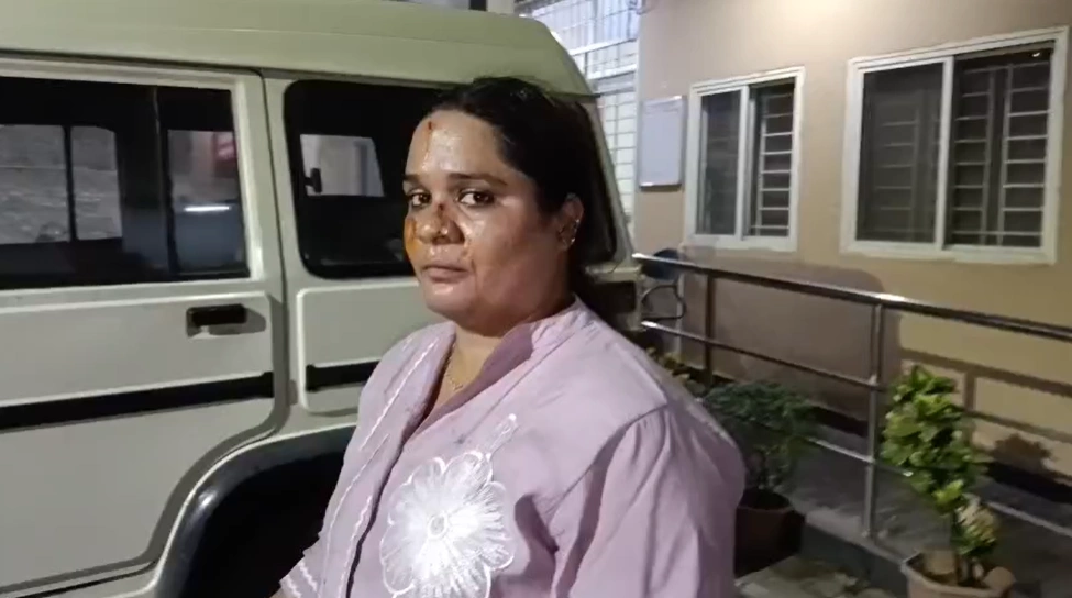Belbagh में महिलाओं से मारपीट, बुजुर्ग से बदसलूकी के बाद बवाल