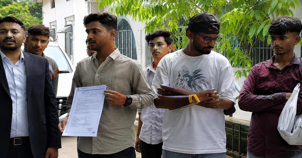 भेड़ाघाट में गॉगल्स दुकान में तोड़फोड़ का आरोप, पीड़ित पहुंचा SP ऑफिस