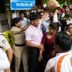 Hanumantal में Congress विधायक का प्रदर्शन, नगर निगम के खिलाफ हंगामा