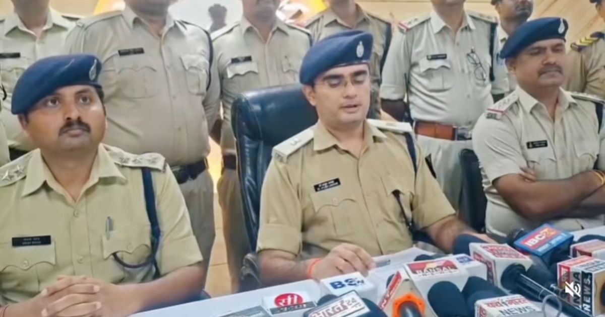 Gohalpur Police का बड़ा खुलासा, 4 नकबजन व ₹5 हजार का इनामी गिरफ्तार