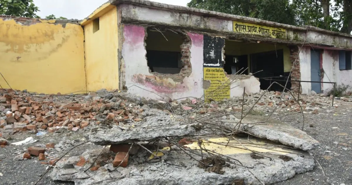 Jabalpur स्कूल भवन गिरा, दीवार की चपेट में आकर मजदूर की मौत