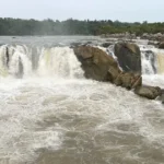 धुआंधार में बढ़ा नर्मदा का जलस्तर, लबालब हुआ जलप्रपात क्षेत्र