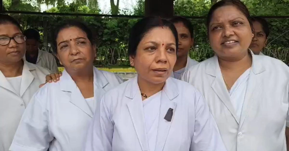जबलपुर मेडिकल कॉलेज में नर्सों की हड़ताल, वेतन विसंगति और एरियर भुगतान की मांग