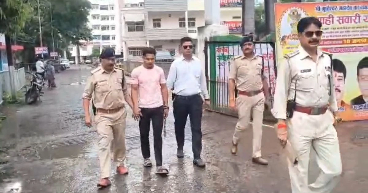 जबलपुर में 3 अवैध पिस्तौल और कारतूस के साथ बदमाश गिरफ्तार