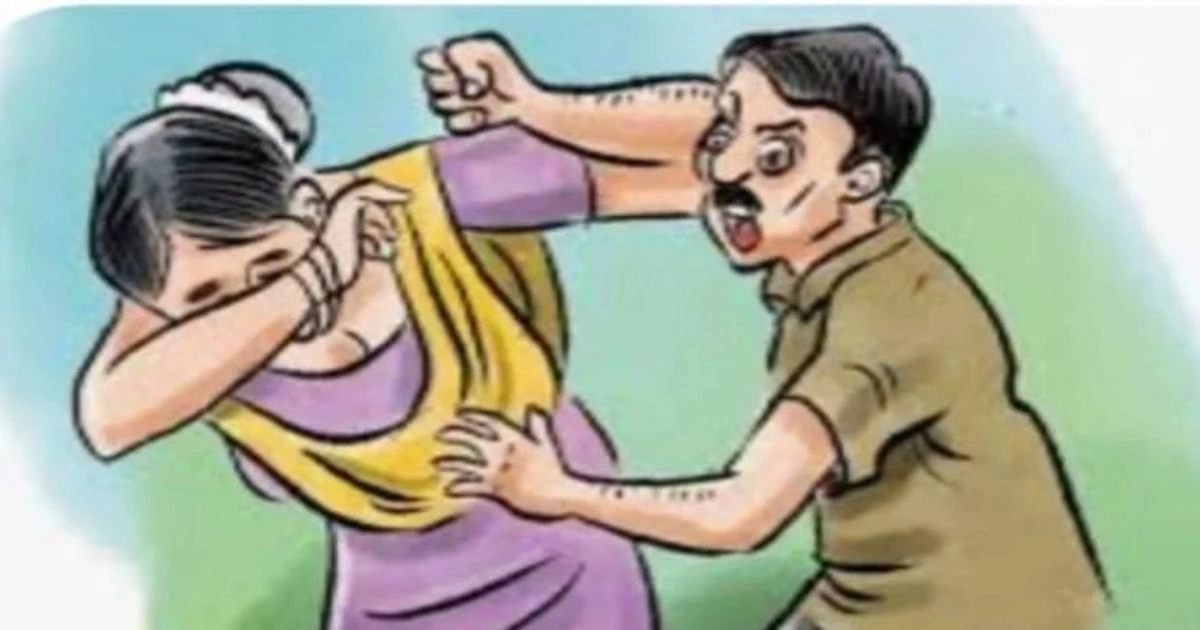 जमीन बेचने के शक में पत्नी का गला दबाने का आरोप, पति पर मामला दर्ज