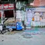आधी रात घर के बाहर कार में तोड़फोड़, CCTV फुटेज