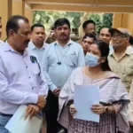 जबलपुर में विद्युत मंडल संविदा कर्मचारियों का प्रदर्शन, ज्ञापन